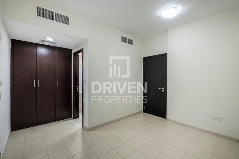 Townhouse in Seasons Community, Jumeirah Village Circle, Dubai 4 bedrooms, 219 sq.m. № 65264 - photo 12