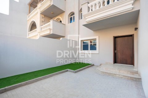 Townhouse in Seasons Community, Jumeirah Village Circle, Dubai 4 bedrooms, 219 sq.m. № 65264 - photo 19