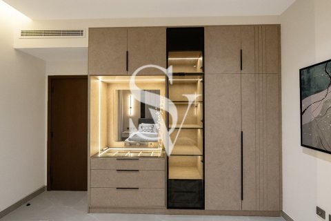 Apartment in Dubai Land, Dubai 2 bedrooms, 182 sq.m. № 67870 - photo 12