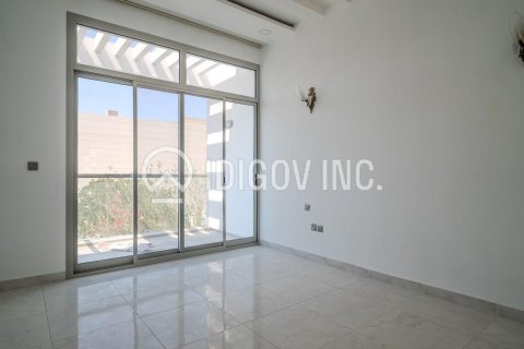 Townhouse in Al Furjan, Dubai 4 bedrooms, 225 sq.m. № 56163 - photo 17