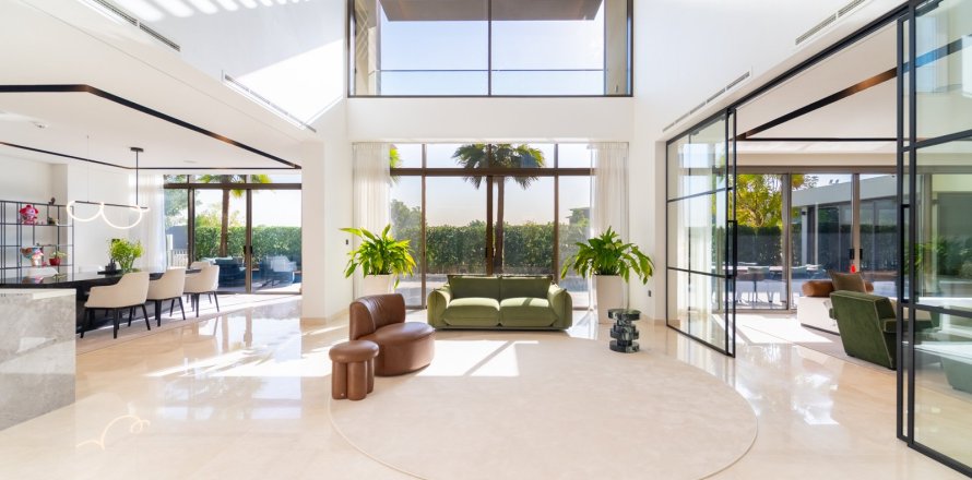 فيلا في دبي 6 غرف نوم , 675 م² رقم 97148