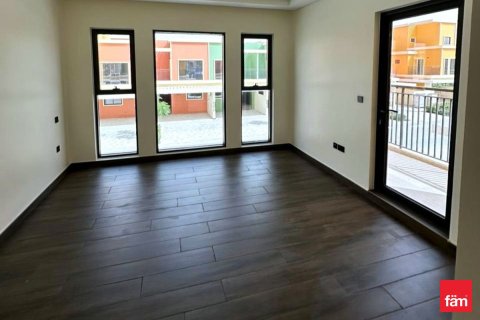 Таунхаус в Дубае, 5 спален, 219.6м², № 110812