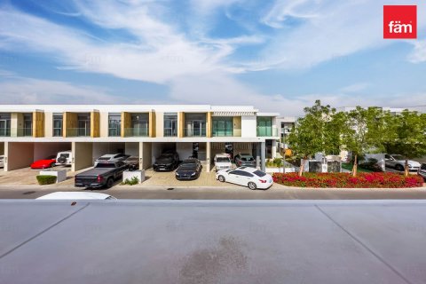 Villa en Dubai, 3 dormitorios, 144.8 m², № 84847 - foto 10