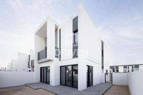 Купить таунхаус в Villanova, Dubai Land, Дубай: 4 спальни, 223м², № 65561 - фото 1