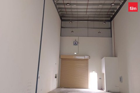 Warehouse in Dubai 195.9 sq.m. № 123381 - photo 8