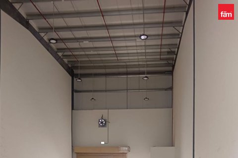 Warehouse in Dubai 195.9 sq.m. № 123381 - photo 7