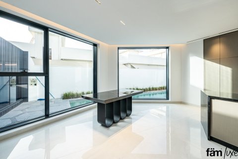 Villa à Dubai, 5 chambres, 1393.5 m², № 8051 - photo 18