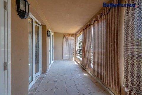 Снять в аренду таунхаус в The Lakes, Дубай: 4 спальни, 644м², № 58025 - фото 13