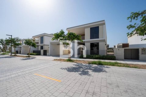 Снять в аренду виллу в Tilal Al Ghaf, Дубай: 4 спальни, 373м², № 58028 - фото 23