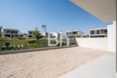 Снять в аренду виллу в Tilal Al Ghaf, Дубай: 4 спальни, 373м², № 58028 - фото 24