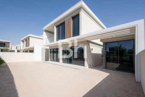 Снять в аренду виллу в Tilal Al Ghaf, Дубай: 4 спальни, 373м², № 58028 - фото 11