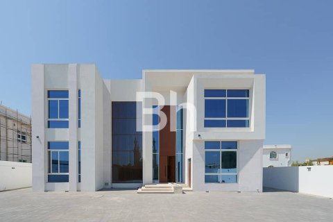 Villa à Al Barsha, Dubai, 5 chambres, 1115 m², № 58029 - photo 1
