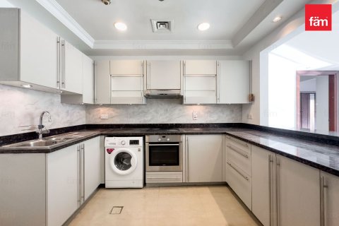 Appartement à Palm Jumeirah, Dubai, 2 chambres, 194.7 m², № 93577 - photo 5