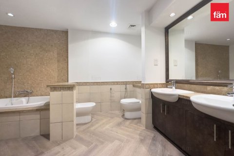 Appartement à Palm Jumeirah, Dubai, 2 chambres, 194.7 m², № 93577 - photo 23