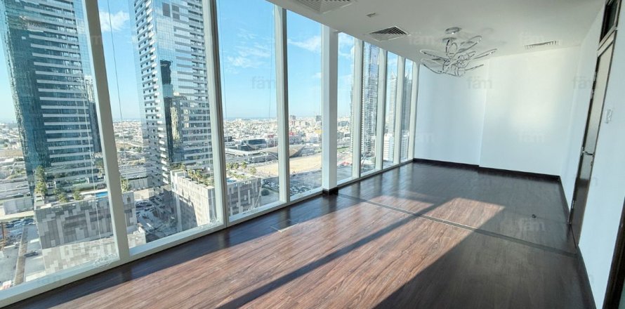 Bureau à Business Bay, Dubai, 88.3 m², № 93576