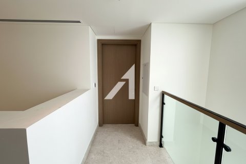 Снять в аренду виллу в Дубае: 4 спальни, 366.2м², № 72524 - фото 10