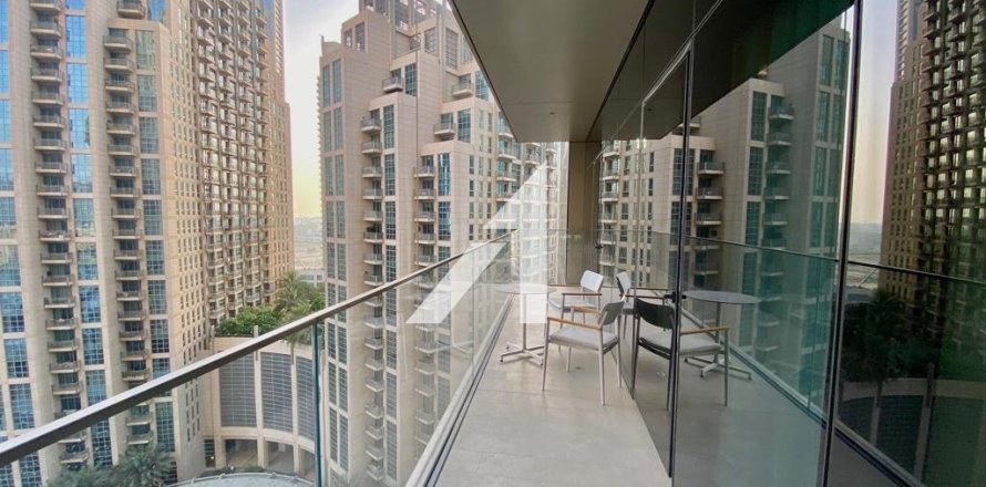 Apartamento en The Address Residences Dubai Opera, Dubai, 2 dormitorios, 116.7 m², № 72526