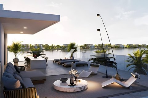 Villa à Dubai, 4 chambres, 601.1 m², № 72528 - photo 2