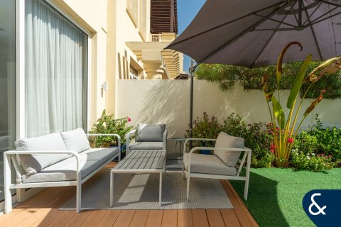 Villa en The Springs, Dubai, 4 dormitorios, 240 m², № 75400 - foto 14