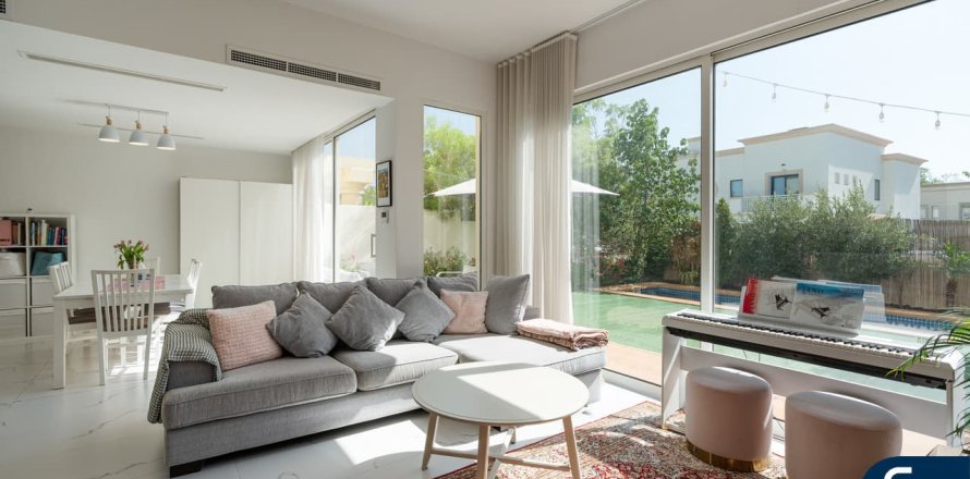 Вилла в The Springs, Дубай, 4 спальни, 240м², № 75400
