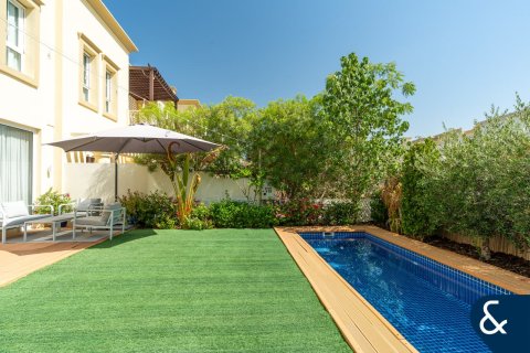 Villa en The Springs, Dubai, 4 dormitorios, 240 m², № 75400 - foto 17