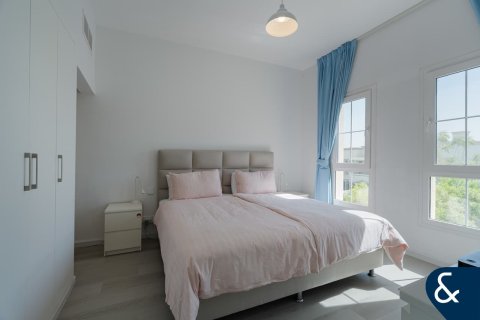 Villa en The Springs, Dubai, 4 dormitorios, 240 m², № 75400 - foto 9