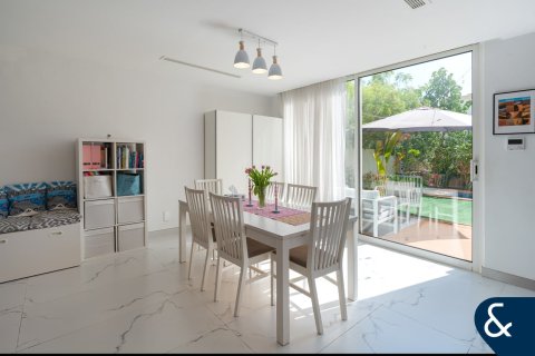 Villa en The Springs, Dubai, 4 dormitorios, 240 m², № 75400 - foto 6