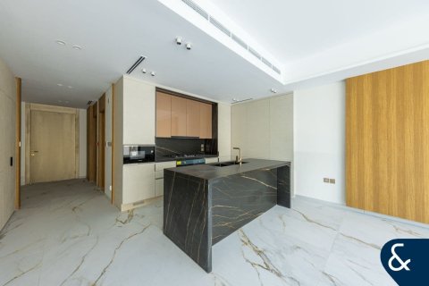 Купить виллу в Джумейра Гольф Эстейтс, Дубай: 3 спальни, 204м², № 75398 - фото 4