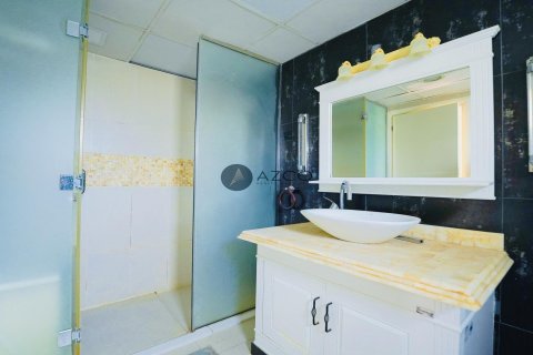 Villa en Meadows, Dubai, 5 dormitorios, 554.6 m², № 37620 - foto 14