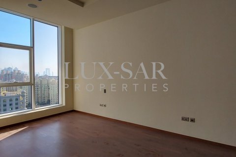 Apartment in Tiara Residences, Palm Jumeirah, Dubai 2 bedrooms, 159 sq.m. № 37598 - photo 19