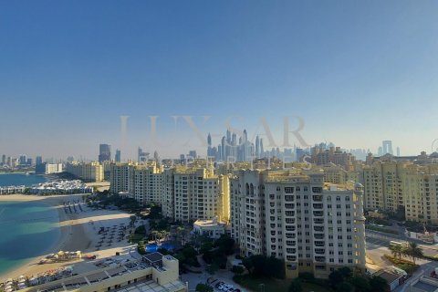 Apartment in Tiara Residences, Palm Jumeirah, Dubai 2 bedrooms, 159 sq.m. № 37598 - photo 28