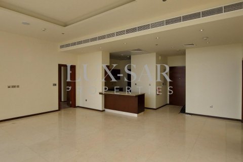 Apartment in Tiara Residences, Palm Jumeirah, Dubai 2 bedrooms, 159 sq.m. № 37598 - photo 22