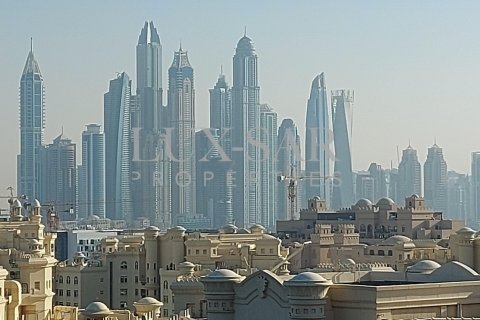 Apartment in Tiara Residences, Palm Jumeirah, Dubai 2 bedrooms, 159 sq.m. № 37598 - photo 9
