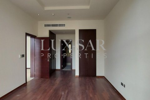 Apartment in Tiara Residences, Palm Jumeirah, Dubai 3 bedrooms, 212.6 sq.m. № 37597 - photo 6