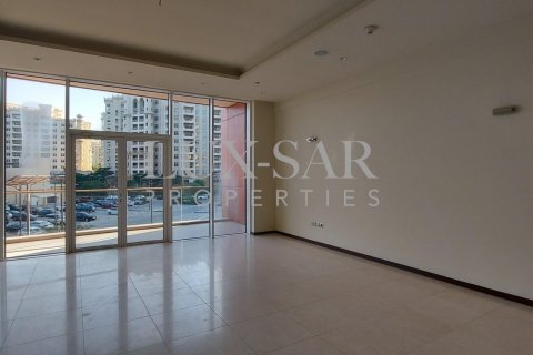 Apartment in Tiara Residences, Palm Jumeirah, Dubai 3 bedrooms, 212.6 sq.m. № 37597 - photo 1
