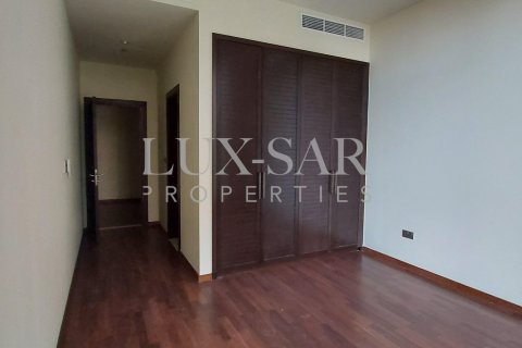 Apartment in Tiara Residences, Palm Jumeirah, Dubai 3 bedrooms, 212.6 sq.m. № 37597 - photo 8