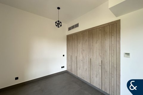 Villa in Springs 11, The Springs, Dubai 2 bedrooms, 157 sq.m. № 98924 - photo 4