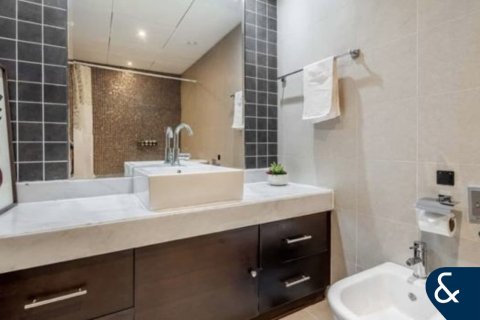 Apartment in Business Bay, Dubai 1 bedroom, 86 sq.m. № 98915 - photo 9