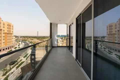 Купить квартиру в Dubai Land, Дубай: 2 спальни, 141м², № 109058 - фото 14