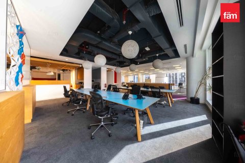 Снять в аренду офис в Даунтаун Дубай (Даунтаун Бурдж Дубай), Дубай: 539.2м², № 89569 - фото 7