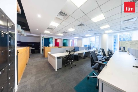 Снять в аренду офис в Даунтаун Дубай (Даунтаун Бурдж Дубай), Дубай: 539.2м², № 89569 - фото 2