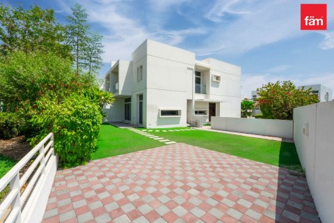 Maison de ville à Dubai, 3 chambres, 418.7 m², № 110172