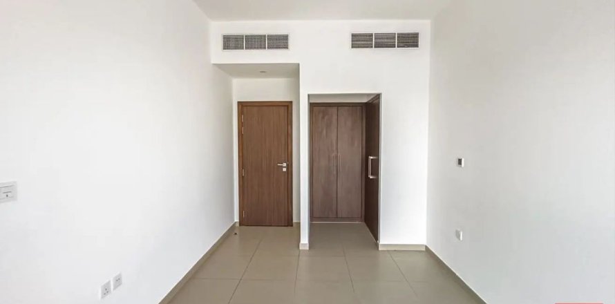Townhouse in Dubai 3 bedrooms, 161 sq.m. № 139339