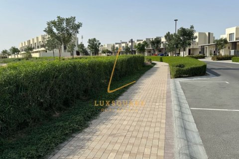 Villa en Dubai South (Dubai World Central), Dubai, 3 dormitorios, 140 m², № 99664 - foto 20
