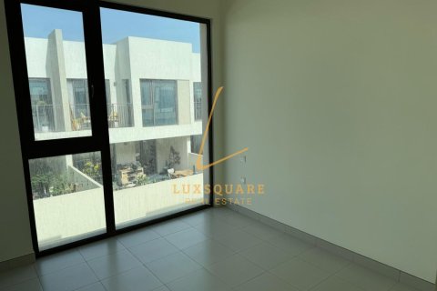 Villa en Dubai South (Dubai World Central), Dubai, 3 dormitorios, 140 m², № 99664 - foto 16