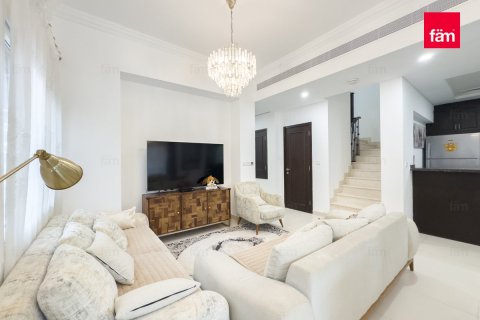Villa in Dubai 3 bedrooms, 263.7 sq.m. № 59641 - photo 4