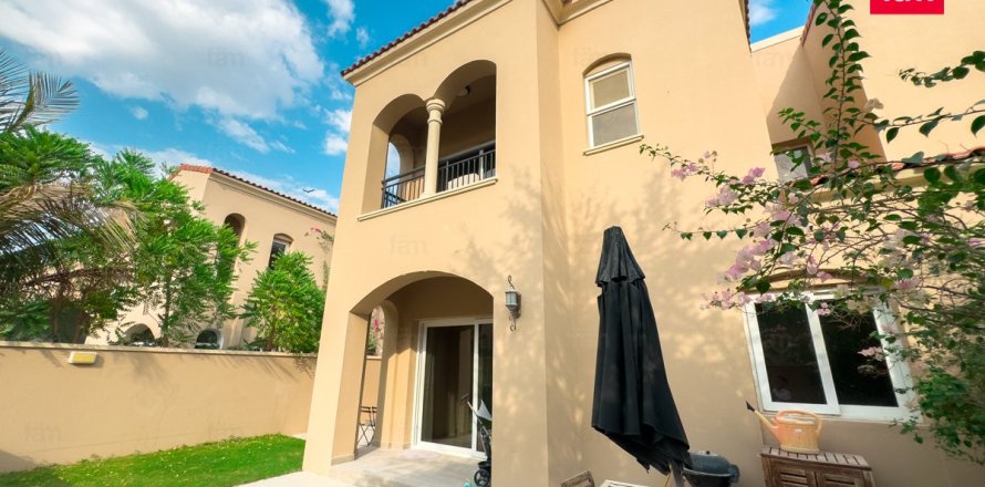Вилла в Дубае, 3 спальни, 263.7м², № 59641