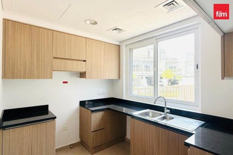 Adosado en Dubai, 4 dormitorios, 242.1 m², № 123133 - foto 3