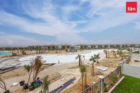 Villa in Dubai 6 bedrooms, 465.3 sq.m. № 123134 - photo 17