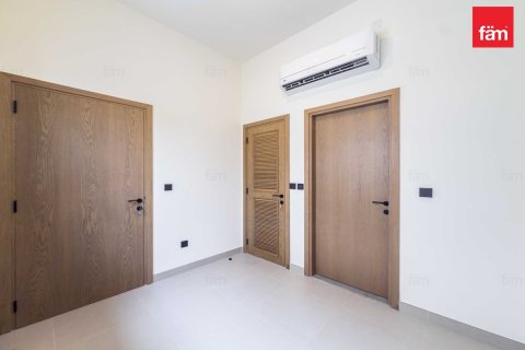 Villa in Dubai 6 bedrooms, 465.3 sq.m. № 123134 - photo 26